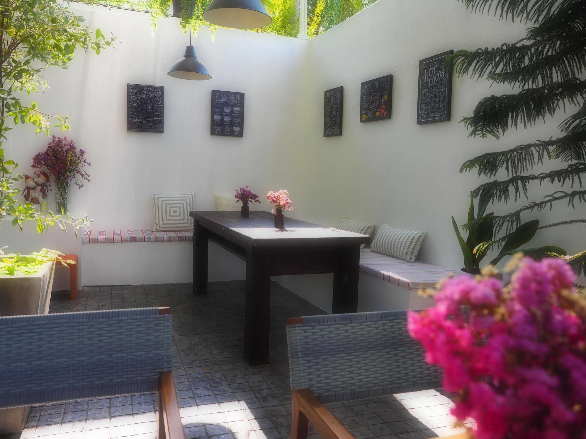 Costa Village Pool Villa Jomtien Beach Exterior photo